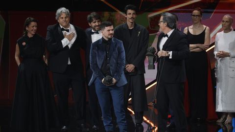 El equipo creador del cortometraje ��ngulo muerto�.