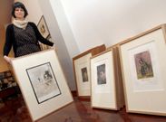 Roc�o Hermo muestra las obras listas para embalar y viajar a Estados Unidos. 