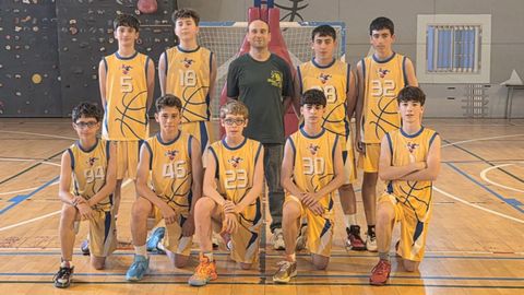 Conjunto infantil de los noieses que disputar�n la final ante el Instituto Rosal�a.