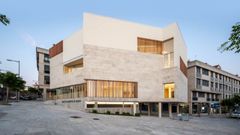 Biblioteca municipal de Nigr�n dise�ada por el estudio arquitect�nico vigu�s G�ndara#Pons