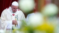 El papa Francisco durante una misa en el Corpus Christi en Roma