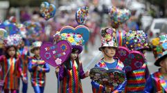 Ni�os en una de las comparsas de colegios en el desfile del 2020, el �ltimo celebrado hasta ahora en Monforte