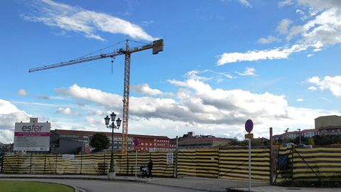 Obras de construcci�n del nuevo complejo deportivo en terrenos del Colegio Loyola, en Ciudad Naranco