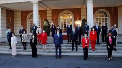 El presidente del Gobierno, Pedro S�nchez pos� con sus ministros para la foto de familia despu�s de la �ltima remodelaci�n provocada por la salida de Pablo Iglesias del gabinete