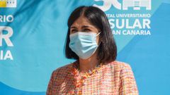 Darias, durante su visita este s�bado al Hospital Universitario Insular de Las Palmas de Gran Canaria