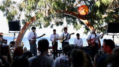 El festival y su escenario alimentado por energ�a renovable tomaron El N�utico el viernes
