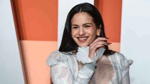 Rosalía, en una de sus últimas apariciones públicas con motivo de la fiesta de los Oscar
