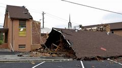 Destrucci�n tras el paso de los tornados