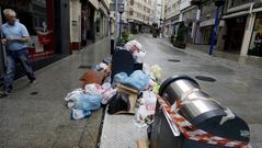Basura acumulada en la calle Hersa