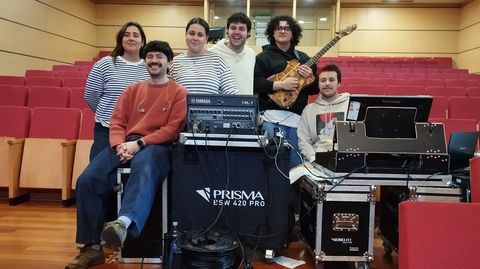 Alana, de residencia art�stica no auditorio de Vimianzo 