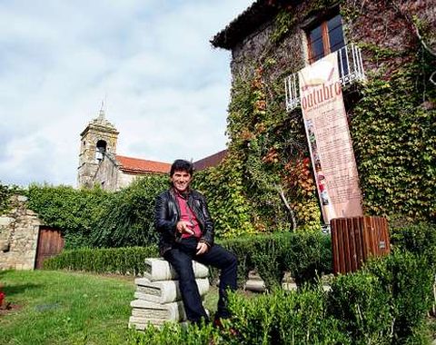 El historiador Luis Rei en la Casa dos Fraga, en la que trabaja como bibliotecario.