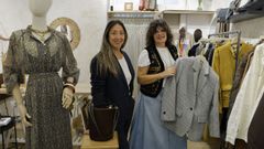 Susana y Ana en la tienda que abrieron juntas en A Corua