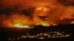 Las olas de calor de este verano llevaron a m�s de la mitad del territorio gallego a una situaci�n de riesgo extremo. Se registraron m�s de medio centenar de incendios, que arrasaron m�s de 35.000 hect�reas. O Courel, Valdeorras o Barbanza fueron algunas de las zonas m�s afectadas
