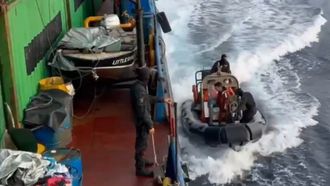 Agentes del GEO hanabordado un buque mercante a 600 millas de las Islas Canarias