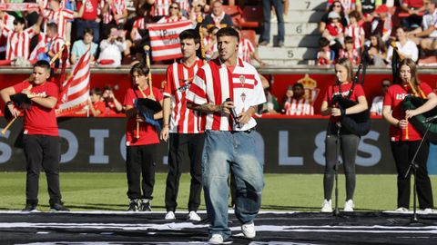 Derbi asturiano entre el Real Sporting de Gijon y el Real Oviedo en El Molin�n