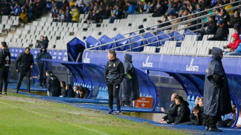 Anquela Carlos Tartiere Real Oviedo Osasuna.Anquela, en la banda durante el encuentro frente al Osasuna