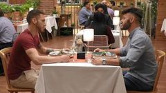 Por la izquierda, Aar�n y�Geoffrey, durante un momento de la cita en el programa