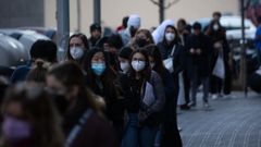 Colas en Barcelona para la realizaci�n de test de ant�genos