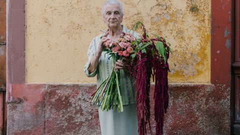 angelo.Retrato de una vecina de la Ciudad Vieja de A Coruña, una de las imágenes de Angelo Ramos que ha publicado la edición italiana de «Vogue»