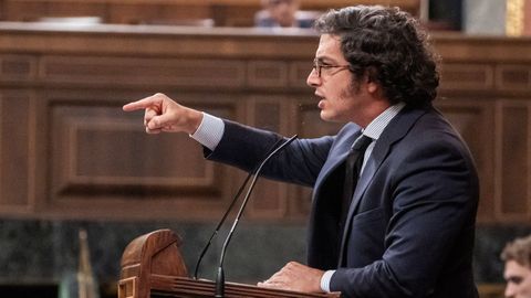 El secretario general de Vox, Jos� Mar�a Figaredo, en la celebraci�n de una sesi�n extraordinaria del Pleno del Congreso a 23 de julio, en Madrid. 