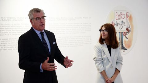 El director de la Fundaci�n Mingote, Claudio Vallejo; y Ver�nica Rego L�pez, coordinadora de la sede Afundaci�n de Ferrol y de Relaciones Institucionales de Afundaci�n.