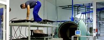 La factor�a ourensana es proveedora de Airbus, cuenta con 327 empleados y prev� facturar este a�o 34 millones de euros.