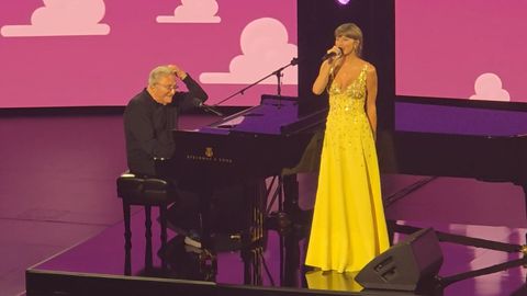 Taylor Swift interpreta �I Knew It, I Knew You� y �You've Got a Friend in Me� en la presentaci�n de �Toy Story 5�