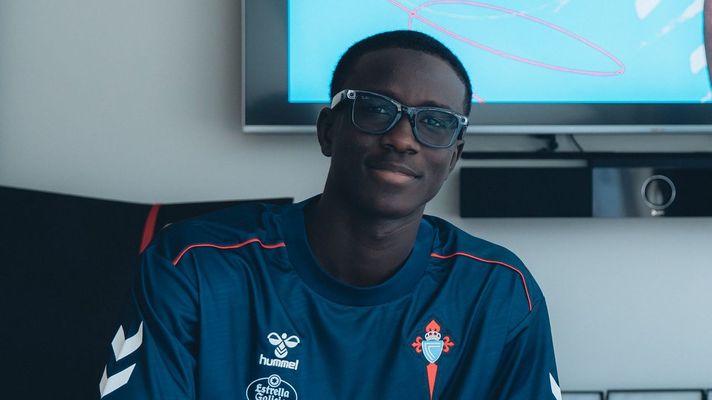 Abdoulaye Faye, en su primer d�a como jugador del Celta.