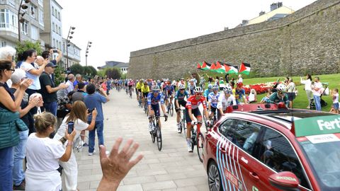 Previa a la salida de la etapa de La Vuelta en Lugo