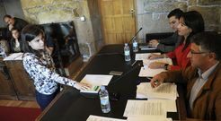 Aida Castro Caram�s tom� posesi�n como edila socialista ayer sustituyendo a Luis Rodr�guez. 