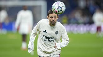 Bernardo Silva, durante un calentamiento del Real Madrid.