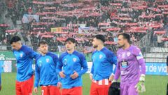 M�s de 500 aficionados arroparon al equipo lucense en el derbi de A Malata.