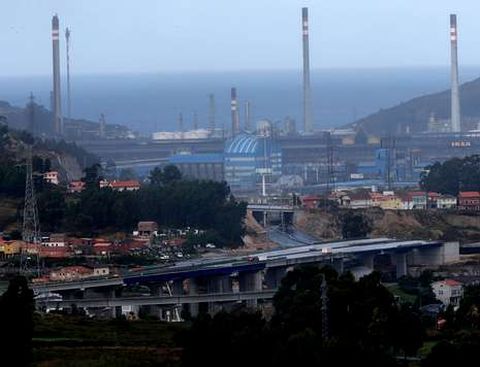 Las obras de construcci�n de la tercera ronda a la altura del pol�gono de Pocomaco.