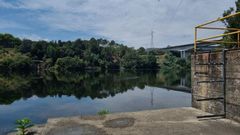 Instalaciones del Club de Pirag�ismo de Ourense en las orillas de Velle