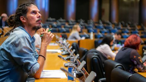 Alberto Rodr�guez, secretario de Organizaci�n de Podemos advirti� a los cr�ticos: �No nos va a temblar la mano para proteger el partido�