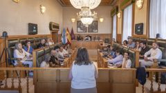 Imagen del pleno mientras interven�a Mar�a Jos� Rego para agradecer la declaraci�n institucional en apoyo de las familias con hijos con enfermedades graves.