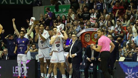 Partido entre el Obradoiro y el Gipuzkoa en el Fontes do Sar
