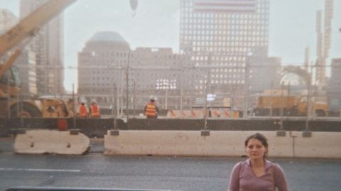 A autora, na zona cero no 2002