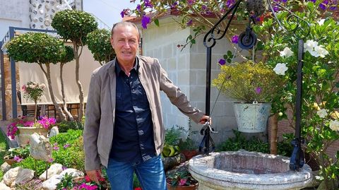 Pichi Lucas disfruta de su tiempo libre mientras espera una oportunidad para volver a los banquillos