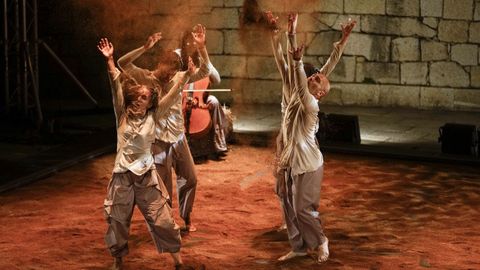 Nova Galega de Danza, durante un espectculo.