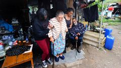 Piden ayuda para un matrimonio del poblado chabolista de A Salgueira
