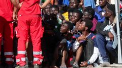 Migrantes, en la isla italiana de Lampedusa.