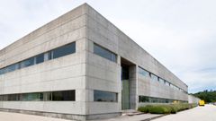 La sede de Textil Lonia, en Pereiro de Aguiar, alberga a 665 trabajadores