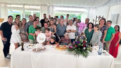 Centenario de Gloria Magide, usuaria del geritrico de Xove