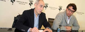 El gerente, Jes�s Rodr�guez, y el edil Jose Antonio Varela, ayer en Lal�n.