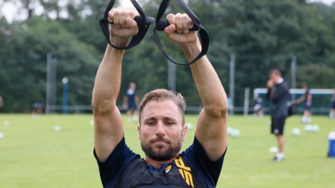 Valentini Real Oviedo Requexon Horizontal.Valentini, durante un entrenamiento en El Requexn