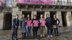 La alcaldesa, Goretti Sanmartn, en el centro de la imagen, present esta maana la campaa del prximo 25N