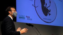 El director general de BCNatal, Eduard Gratac�s, durante la presentaci�n del proyecto de creaci�n de una placenta artificial para salvar a beb�s prematuros