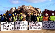 Protesta de trabajadores de la viguesa SIGlobal y otras firmas por un supuesto impago en Inglaterra
