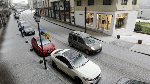 Una granizada cubre de blanco Viveiro